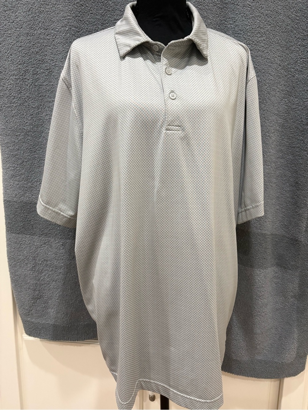 Walter Hagen Light Gray Men's Polo - Subtle Texture